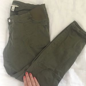 Jessica Simpson Maternity Skinnies